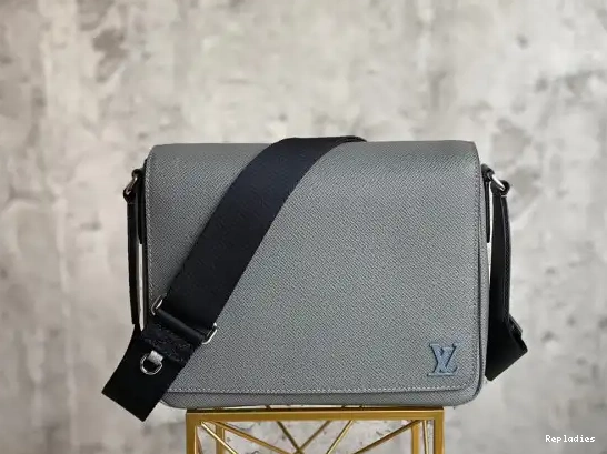 Cheap LOUIS PM VUITTON DISTRICT 0618
